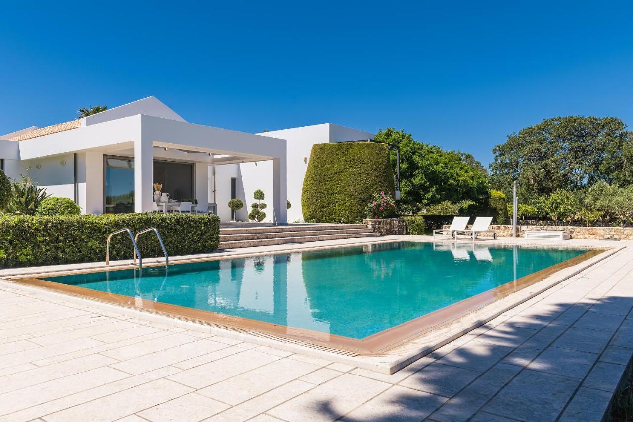 Villa Syndriani *